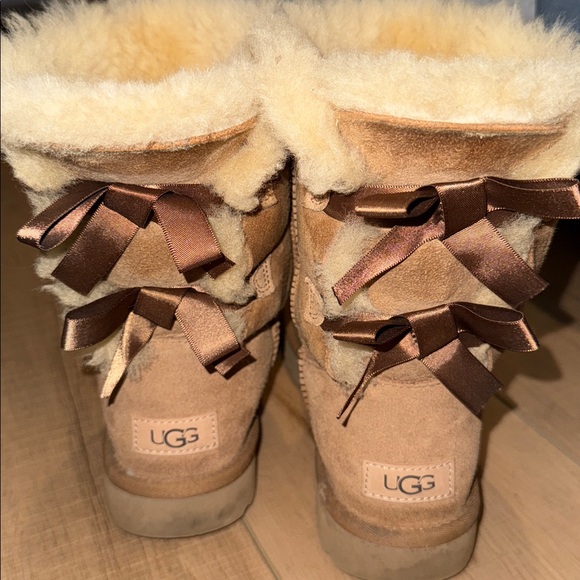 UGG Shoes - UGG Chestnut Boots with Chocolate Ribbons